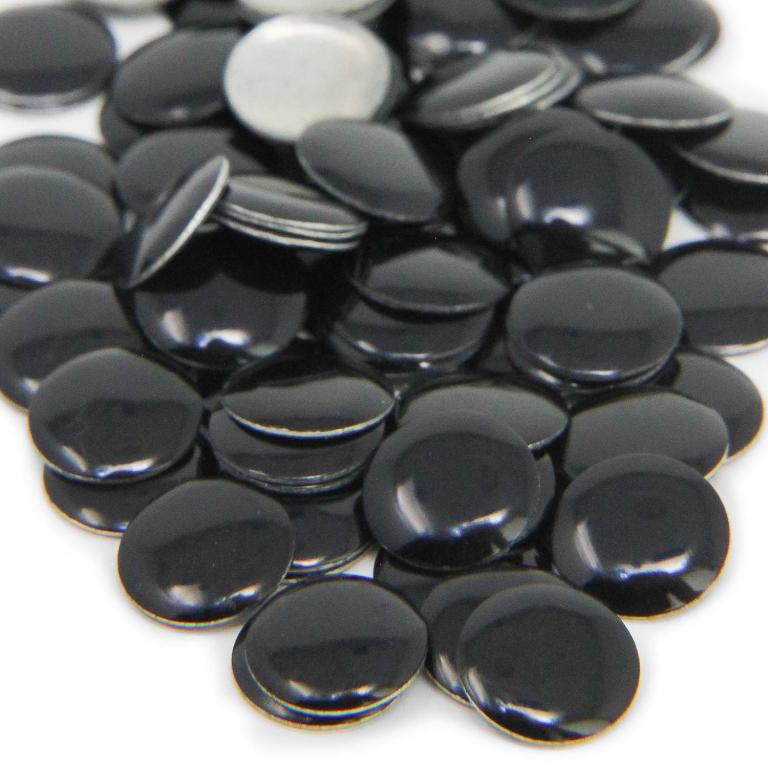 A&#x20;pile&#x20;of&#x20;glossy&#x20;black&#x20;metal&#x20;nailheads&#x20;round&#x20;and&#x20;flat&#x20;with&#x20;a&#x20;smooth&#x20;surface&#x20;and&#x20;slight&#x20;shine&#x20;some&#x20;with&#x20;a&#x20;metallic&#x20;gray&#x20;finish.