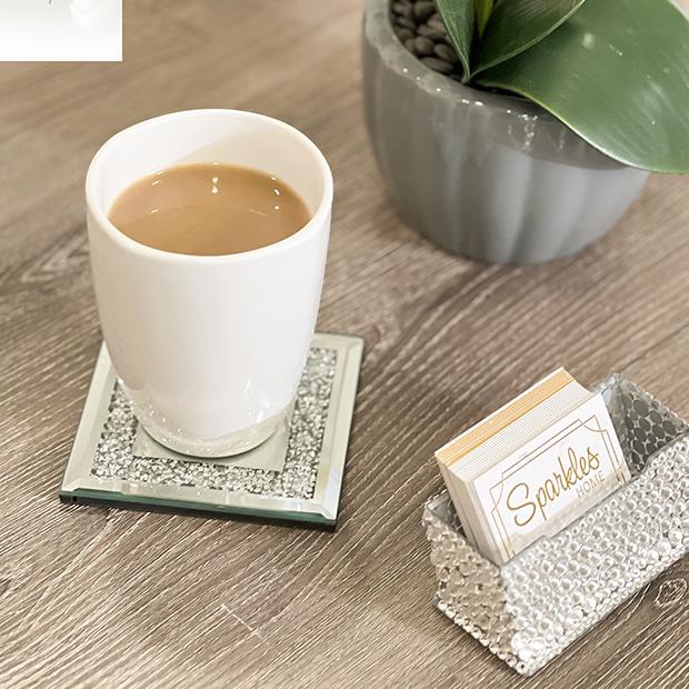 Teletrabajo&#x20;con&#x20;estilo&#x3A;&#x20;decoraci&#xF3;n&#x20;de&#x20;escritorio&#x20;de&#x20;lujo&#x20;para&#x20;reuniones&#x20;de&#x20;alto&#x20;nivel&#x20;y&#x20;sesiones&#x20;de&#x20;estudio&#x20;para&#x20;adultos