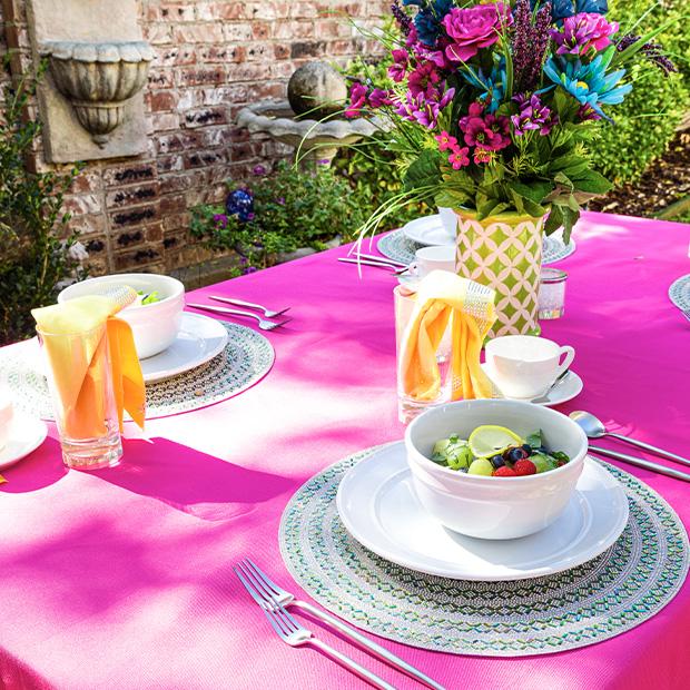 Fiesta&#x20;de&#x20;regreso&#x20;a&#x20;clases&#x3A;&#x20;organiza&#x20;una&#x20;glamurosa&#x20;reuni&#xF3;n&#x20;de&#x20;fin&#x20;de&#x20;verano