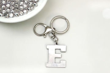 Glam&#x20;on&#x20;the&#x20;Go&#x3A;&#x20;Rhinestone&#x20;Keychains&#x20;and&#x20;Custom&#x20;Accessories&#x20;You&amp;&#x23;039&#x3B;ll&#x20;Love