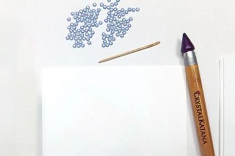 Holiday Handmade: DIY Rhinestone Christmas Cards That Wow