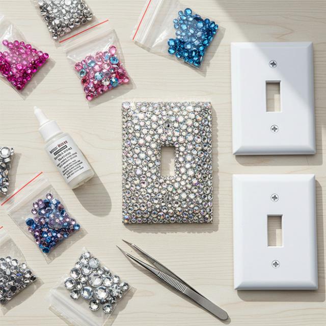 Add Sparkle To Your Walls: Quick &amp; Chic Rhinestone Switch Plate DIY