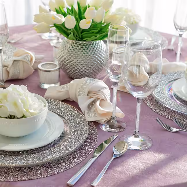 Ideas&#x20;de&#x20;decoraci&#xF3;n&#x20;de&#x20;mesa&#x20;para&#x20;el&#x20;D&#xED;a&#x20;de&#x20;la&#x20;Madre&#x3A;&#x20;crea&#x20;una&#x20;hermosa&#x20;mesa&#x20;de&#x20;celebraci&#xF3;n