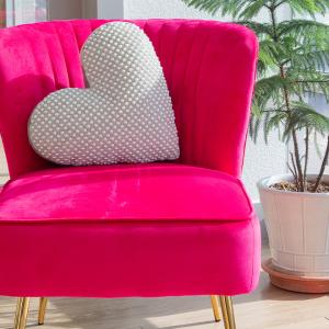 Love At First Shine: Luxe Gifts That Wow