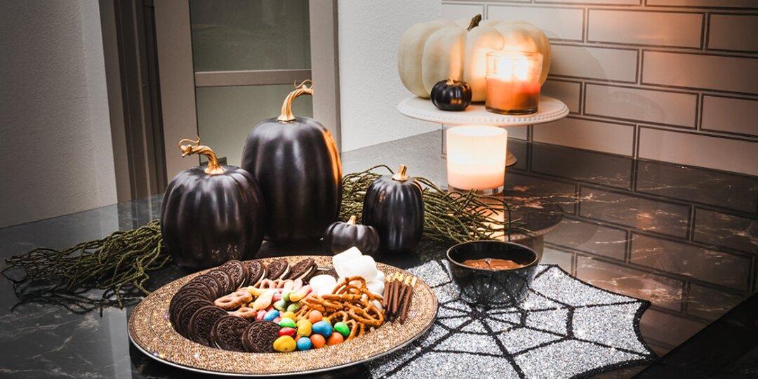 tablero&amp;&#x23;x20&#x3B;de&amp;&#x23;x20&#x3B;golosinas&amp;&#x23;x20&#x3B;de&amp;&#x23;x20&#x3B;Halloween&amp;&#x23;x20&#x3B;con&amp;&#x23;x20&#x3B;estilo&amp;&#x23;x20&#x3B;glamoroso&amp;&#x23;x20&#x3B;en&amp;&#x23;x20&#x3B;un&amp;&#x23;x20&#x3B;plato&amp;&#x23;x20&#x3B;cargador&amp;&#x23;x20&#x3B;de&amp;&#x23;x20&#x3B;pedrer&amp;&#x23;xED&#x3B;a&amp;&#x23;x20&#x3B;con&amp;&#x23;x20&#x3B;dulces&amp;&#x23;x20&#x3B;coloridos