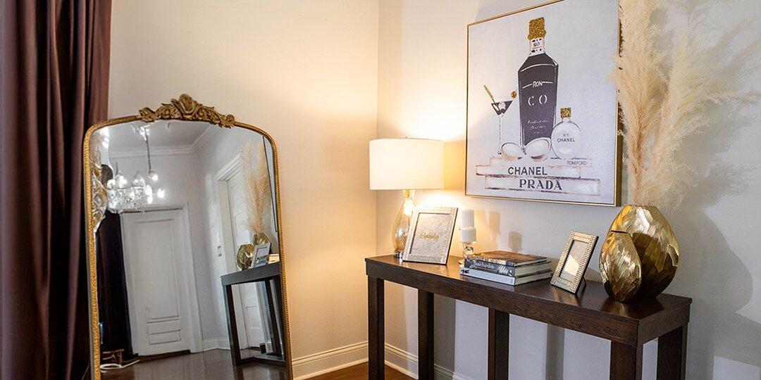 miroir&amp;&#x23;x20&#x3B;encadr&amp;&#x23;xE9&#x3B;&amp;&#x23;x20&#x3B;de&amp;&#x23;x20&#x3B;strass&amp;&#x23;x20&#x3B;glamour&amp;&#x23;x20&#x3B;stylis&amp;&#x23;xE9&#x3B;&amp;&#x23;x20&#x3B;au-dessus&amp;&#x23;x20&#x3B;d